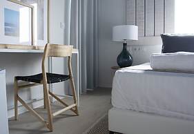 You & Co. Saler Beach Boutique Hotel