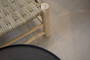 You & Co. Saler Beach Boutique Hotel