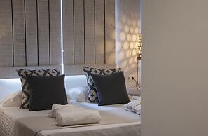 You & Co. Saler Beach Boutique Hotel