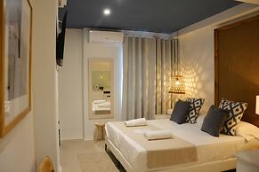 You & Co. Saler Beach Boutique Hotel