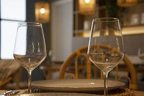 You & Co. Saler Beach Boutique Hotel