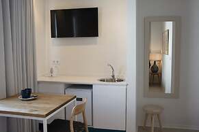 You & Co. Saler Beach Boutique Hotel