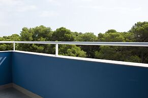 You & Co. Saler Beach Boutique Hotel