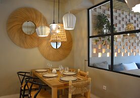 You & Co. Saler Beach Boutique Hotel