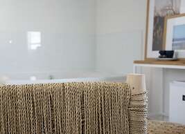 You & Co. Saler Beach Boutique Hotel