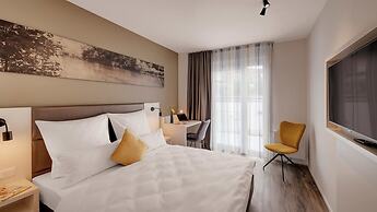 Amper Art Hotel