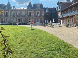 Chateau le Quesnoy