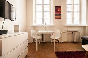 Elegant Apartment Royal Castle