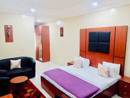 Limoh Suites