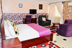 Limoh Suites