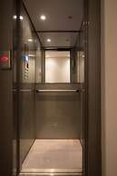 City house 4 bedrooms