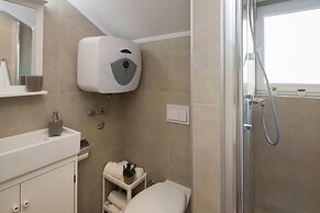 Apartments Zlatin Dvor