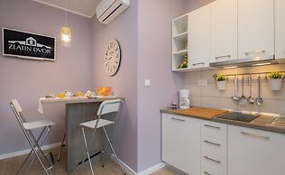 Apartments Zlatin Dvor