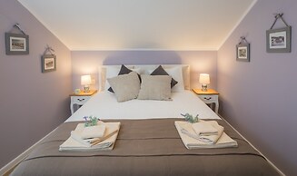 Apartments Zlatin Dvor