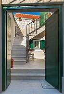 Apartments Zlatin Dvor