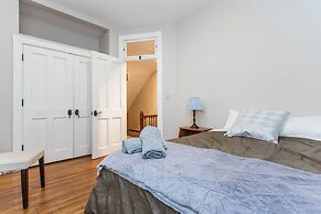 Safe Spacious Mansion Indowntown