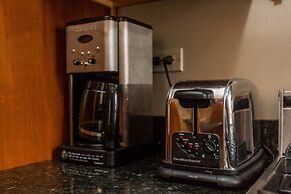 Safe Spacious Mansion Indowntown