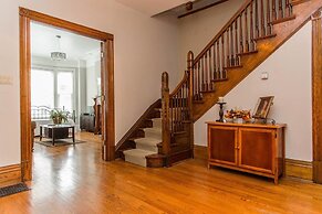 Safe Spacious Mansion Indowntown