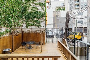 Safe Spacious Mansion Indowntown