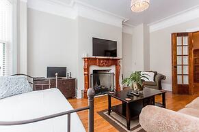 Safe Spacious Mansion Indowntown