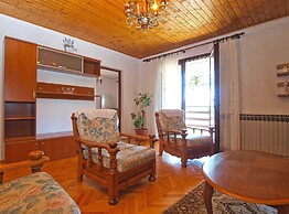 Apartment 939