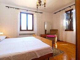 Apartment 939