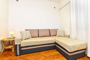 Apartment 1001
