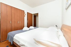 Apartment 1001
