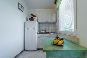 Apartment 1510