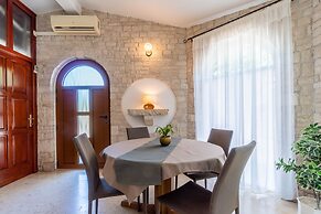 Apartment 1510