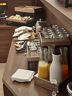 Boutique hotel touring