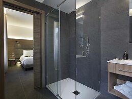 Boutique hotel touring