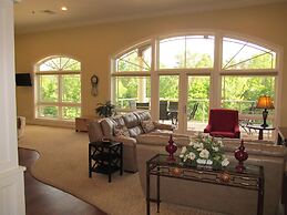 Riverwalk Place Resort & Spa