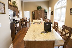 Riverwalk Place Resort & Spa