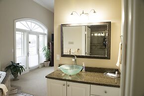 Riverwalk Place Resort & Spa