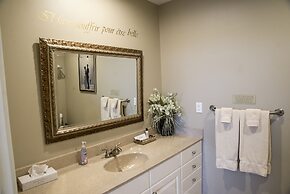 Riverwalk Place Resort & Spa