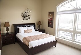 Riverwalk Place Resort & Spa