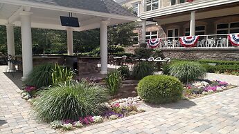 Riverwalk Place Resort & Spa