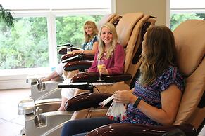 Riverwalk Place Resort & Spa