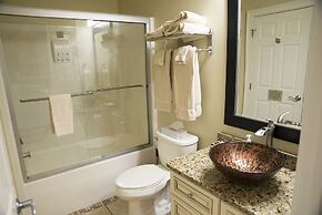 Riverwalk Place Resort & Spa