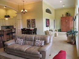 Riverwalk Place Resort & Spa