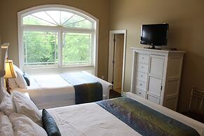 Riverwalk Place Resort & Spa