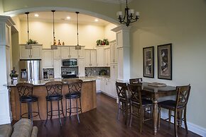 Riverwalk Place Resort & Spa