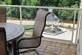 Riverwalk Place Resort & Spa