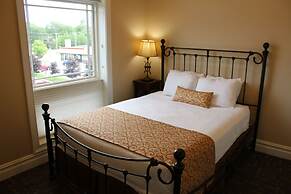 Riverwalk Place Resort & Spa