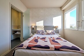Hôtel Le Corbusson Laval Ouest