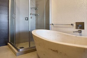 Lâviu B&B Luxe Suites