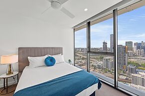 Brisbane One Apartments by CLLIX
