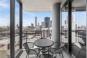 Brisbane One Apartments by CLLIX