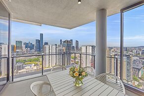 Brisbane One Apartments by CLLIX